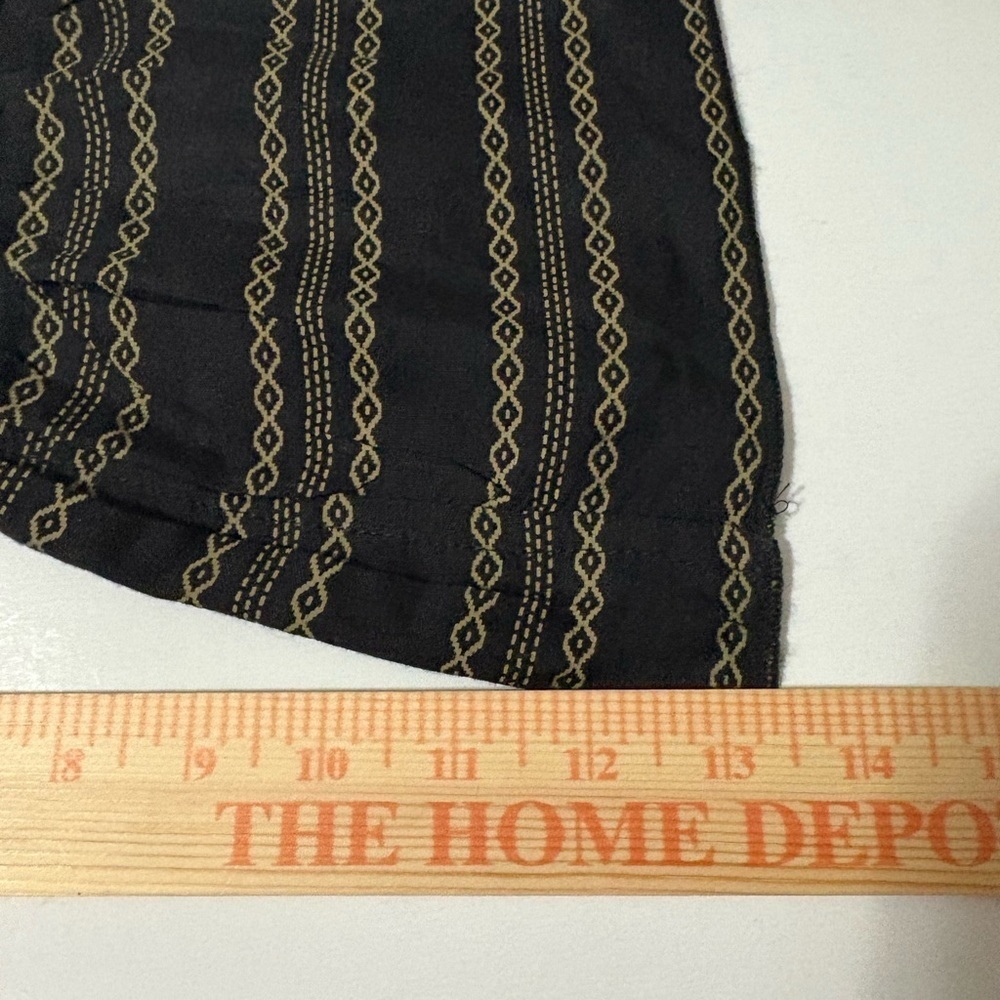 Elan Tiered, Bell Sleeve Babydoll Swing Black and Tan Dress. Pockets, Split Neck - Picture 13 of 15